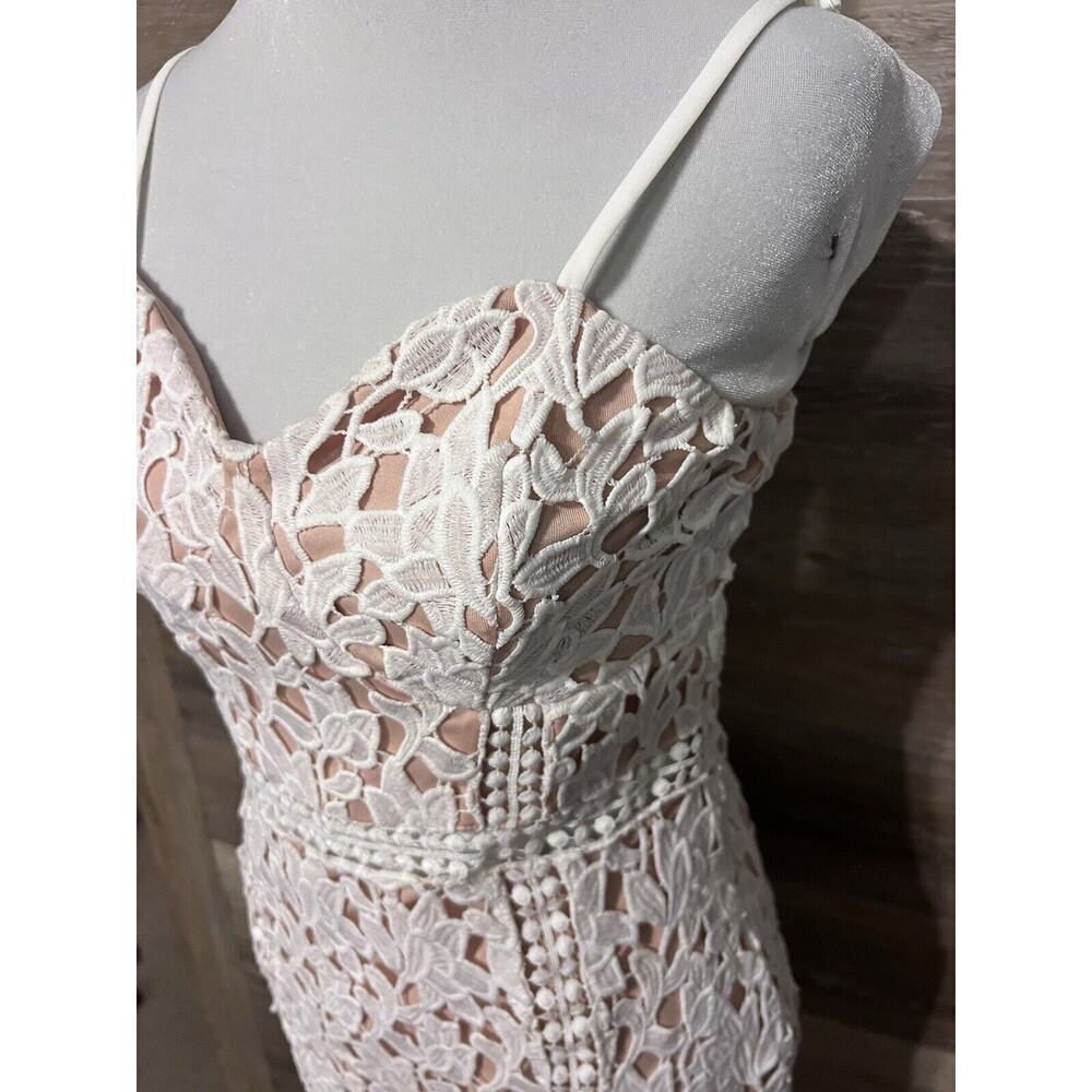 Lulu’s White Crochet Lace Dress Sz Small Hoco Prom Party Cocktail - Picture 11 of 11
